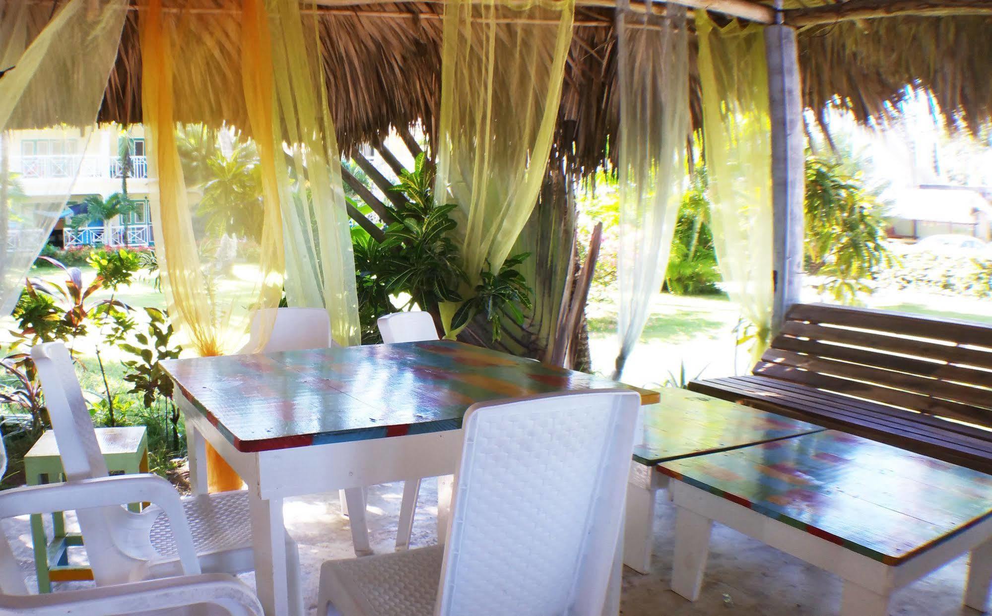 Hotel Los Pinos Las Terrenas Buitenkant foto
