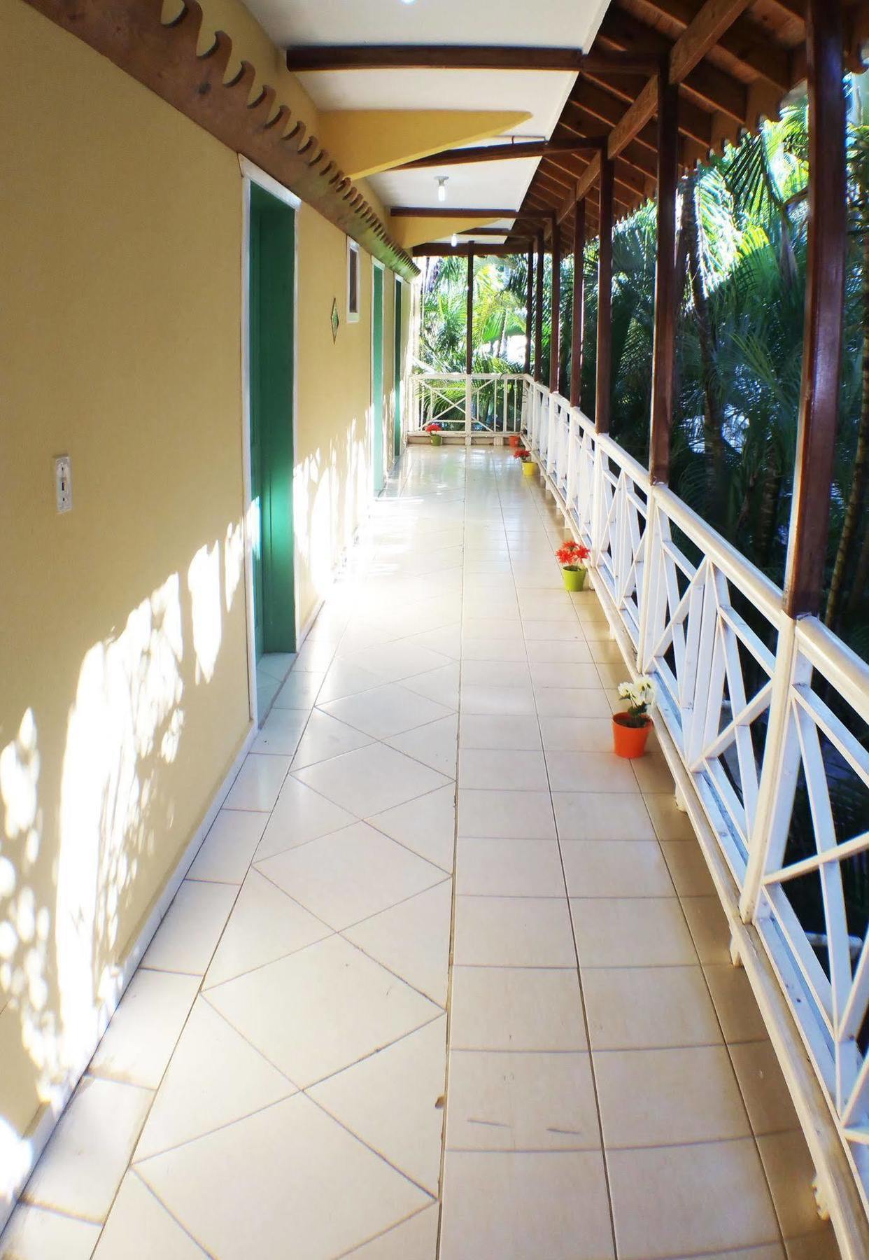 Hotel Los Pinos Las Terrenas Buitenkant foto